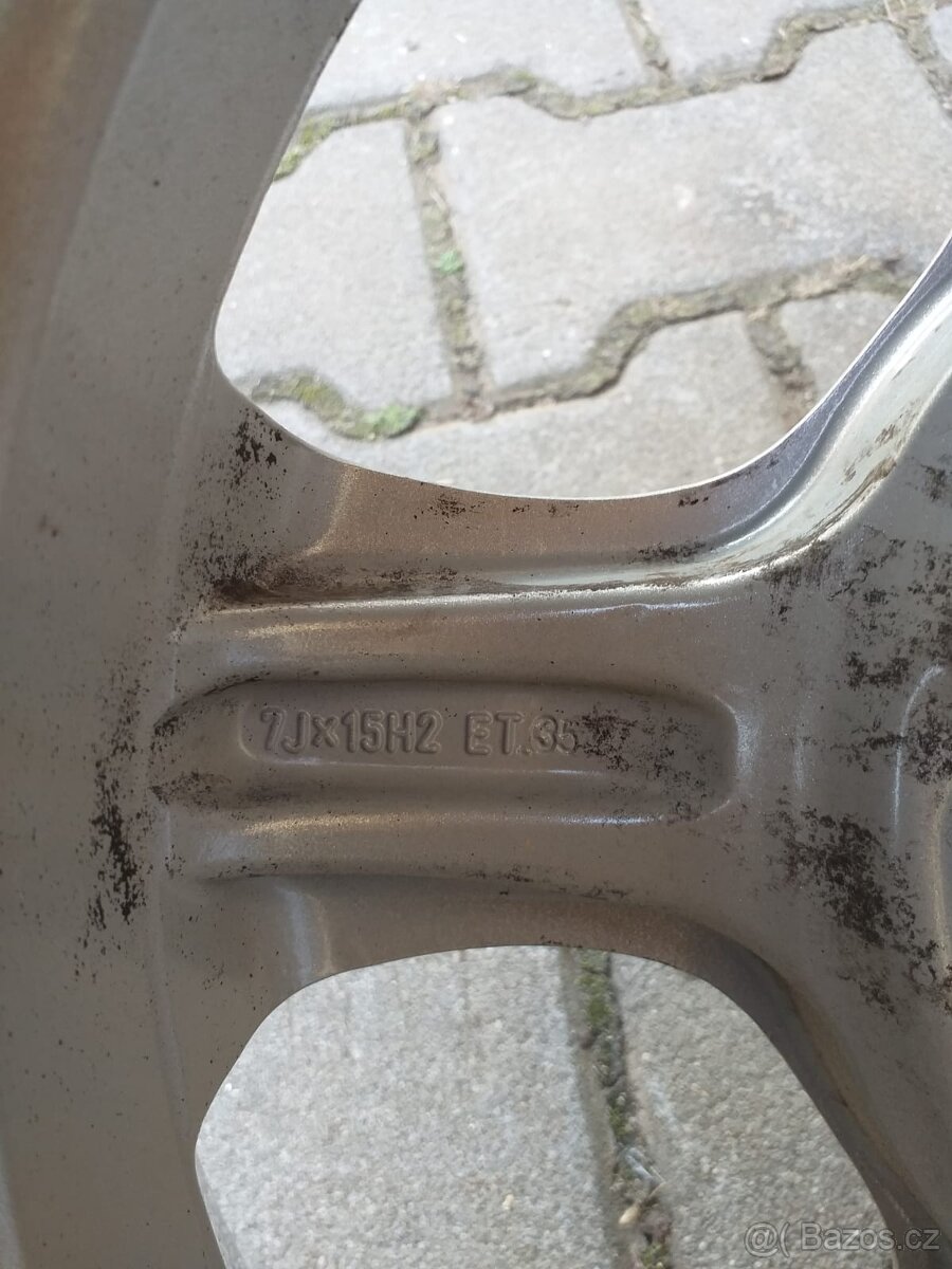 ALU disky 15", rozteč 4x100, ET 35 - 4