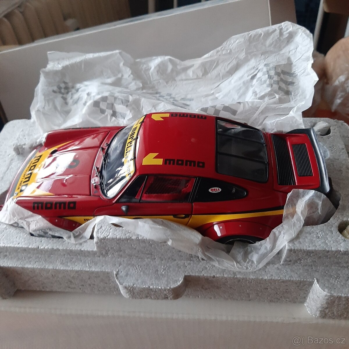 1:18 Exoto Porsche 934,935 - 4