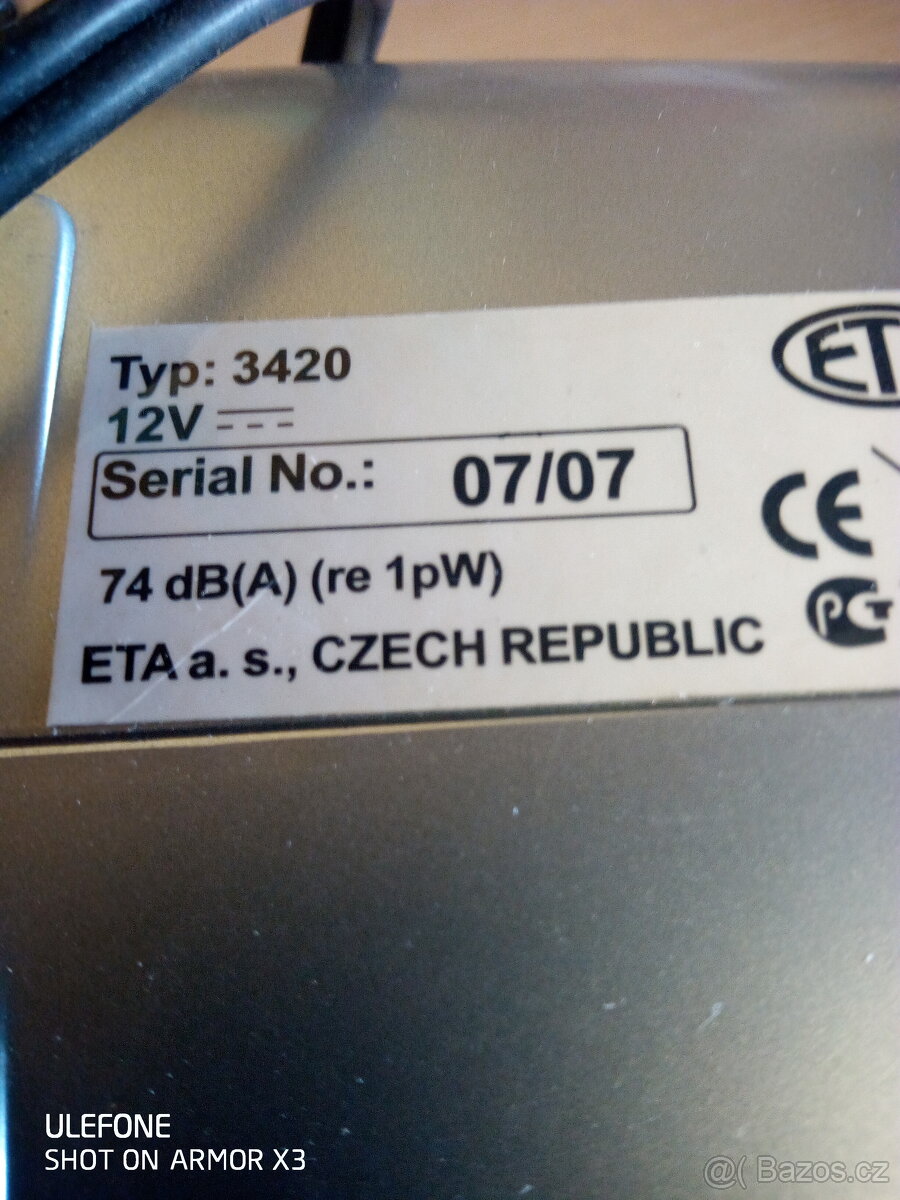 vysavač ETA - 4