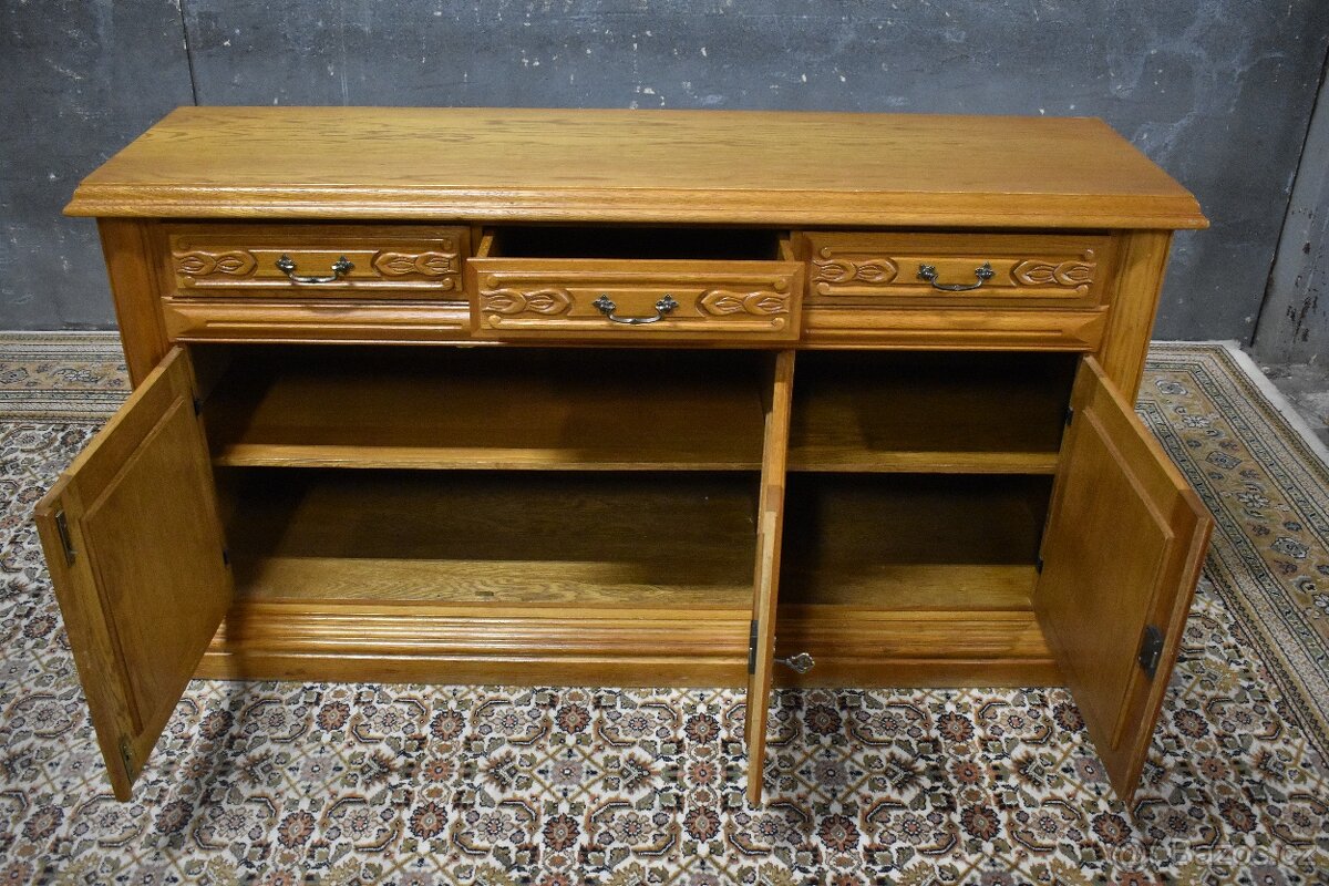 Komoda třídveřová - 4