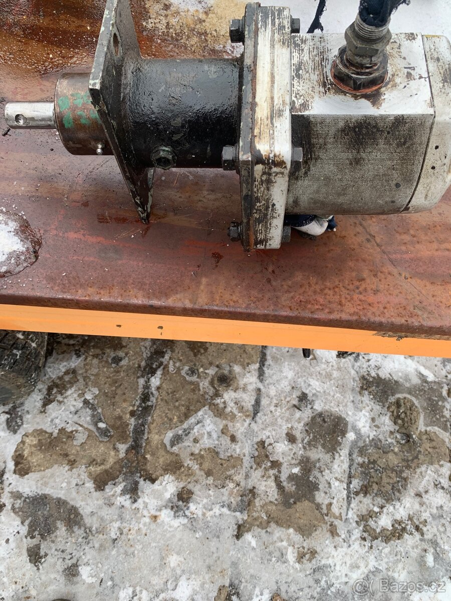 Prodám hydromotor na Multicár - 4