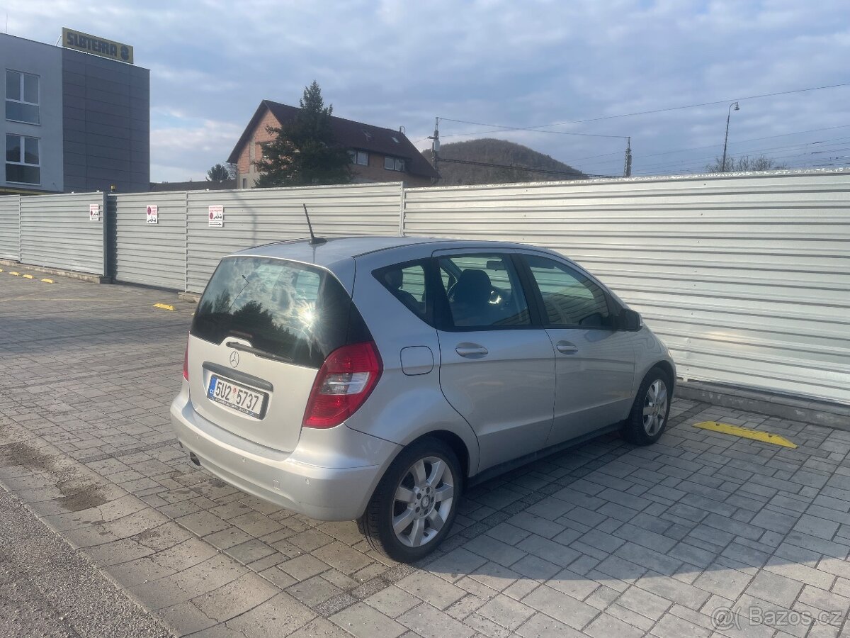 Mercedes A - 4