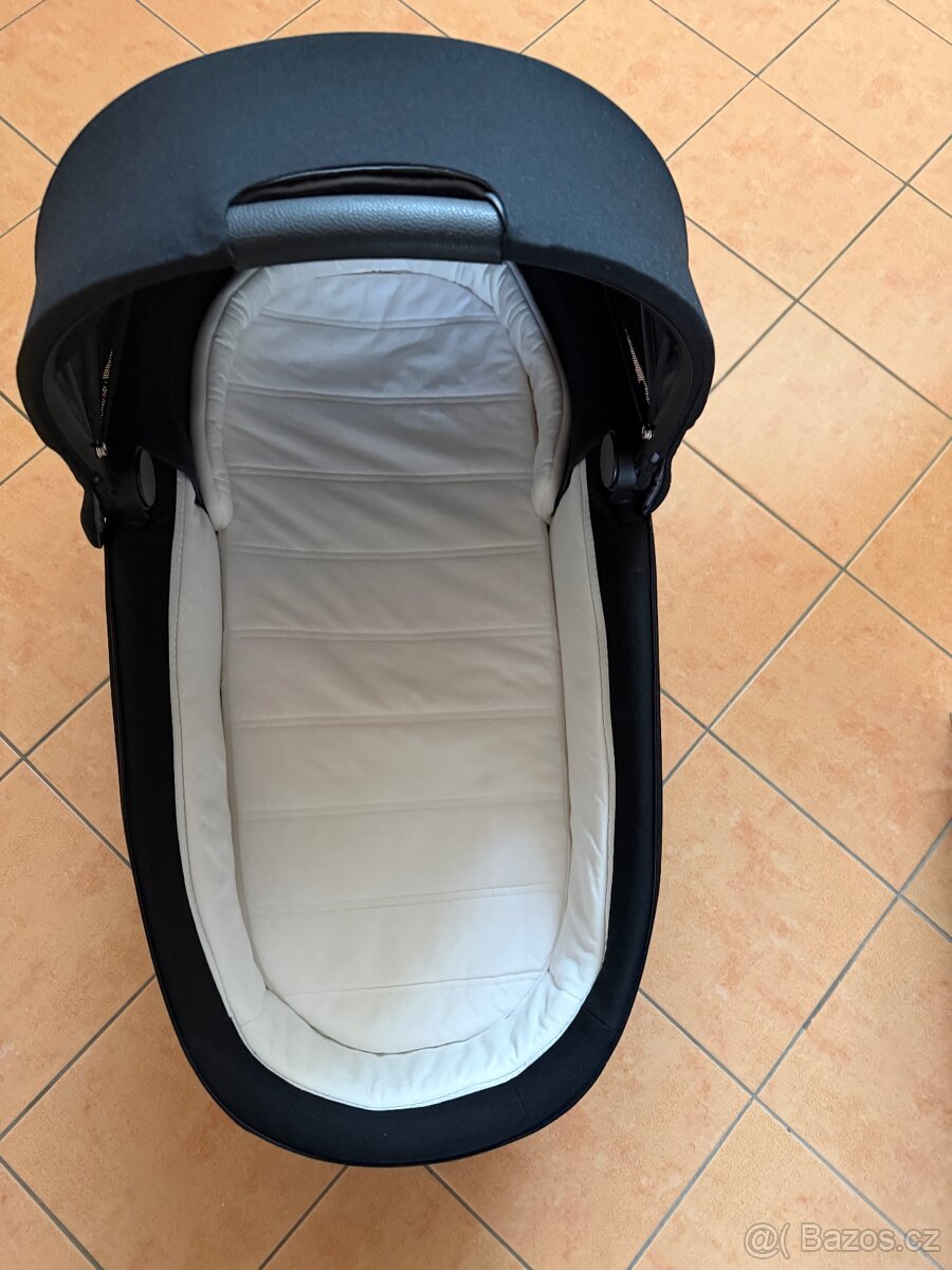 Cybex Priam černa korbička - 4