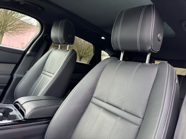 Land Rover Range Rover Velar, r.v. 2021, D200, ČR