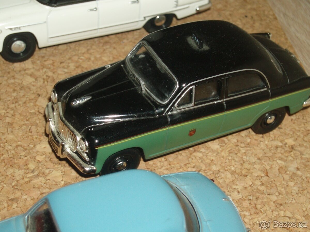Modely aut - tatra 603,mercedes benz w 110,peugoet 404,renau - 4