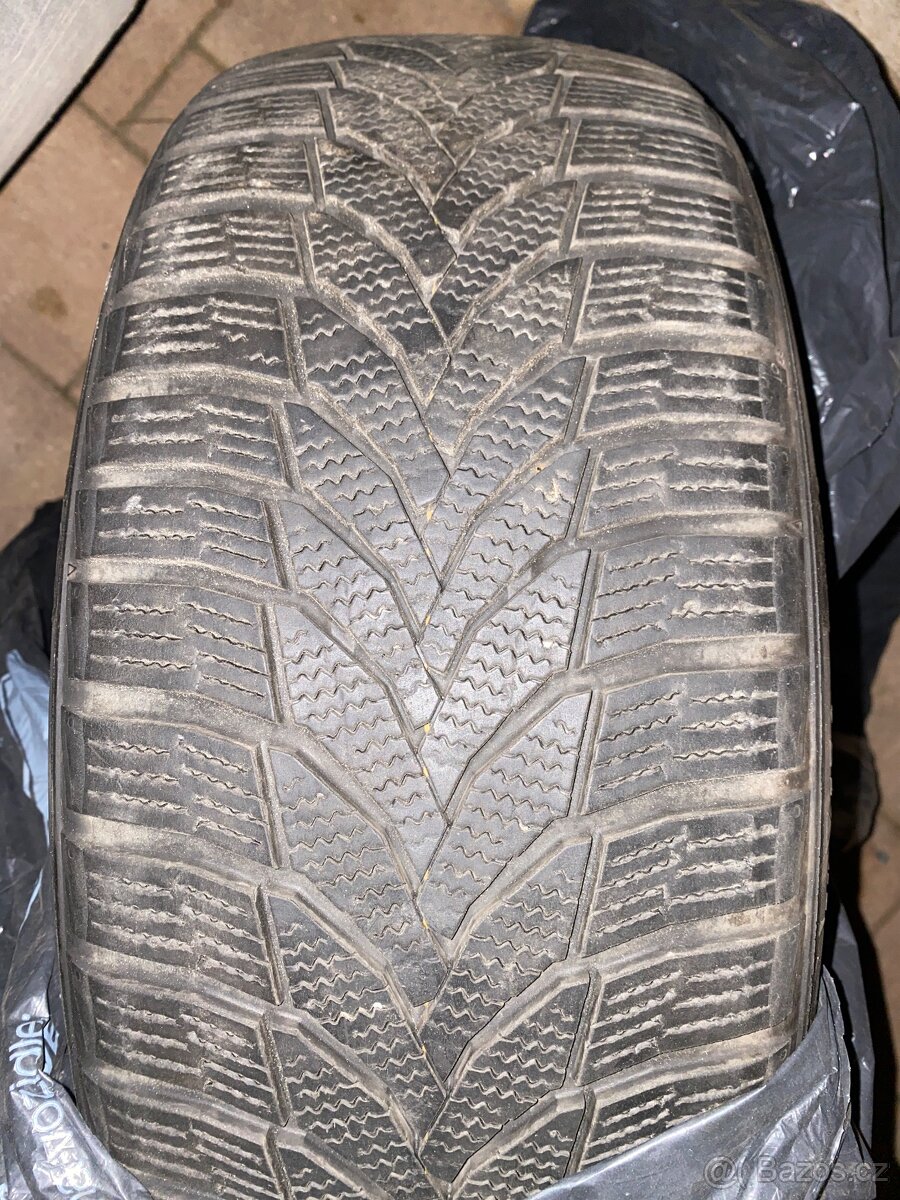 Zimní pneu 205/50/R17 Nexen - 4