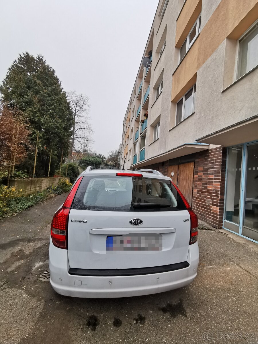 Kia Ceed, 1.6, diesel - 4