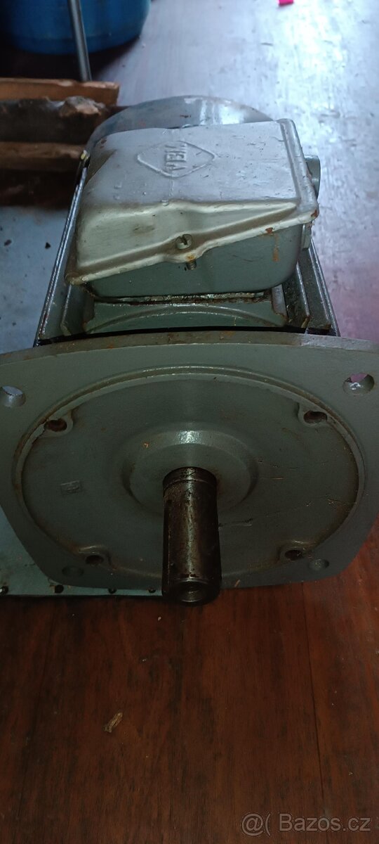 Prodám elektromotor 11 kW - 4