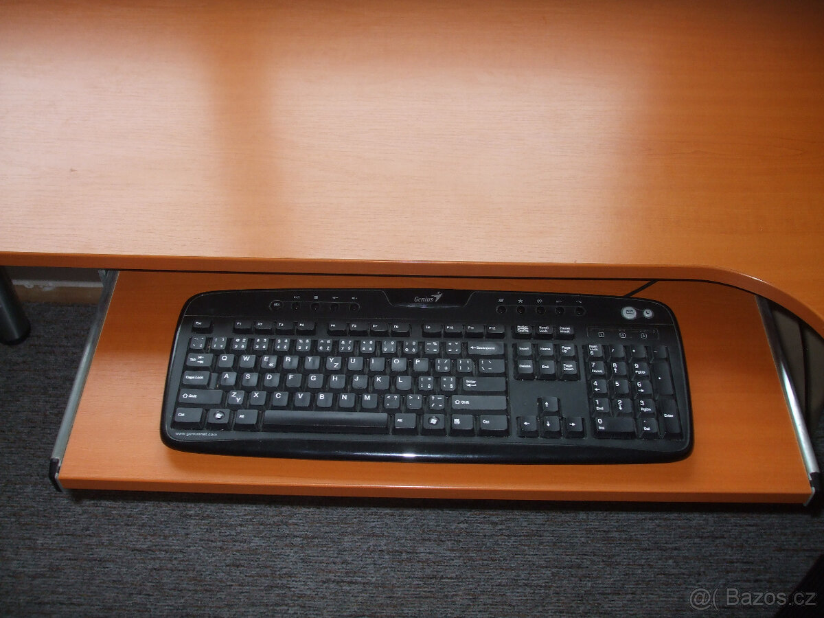 Prodám komodu a psací stůl - 4
