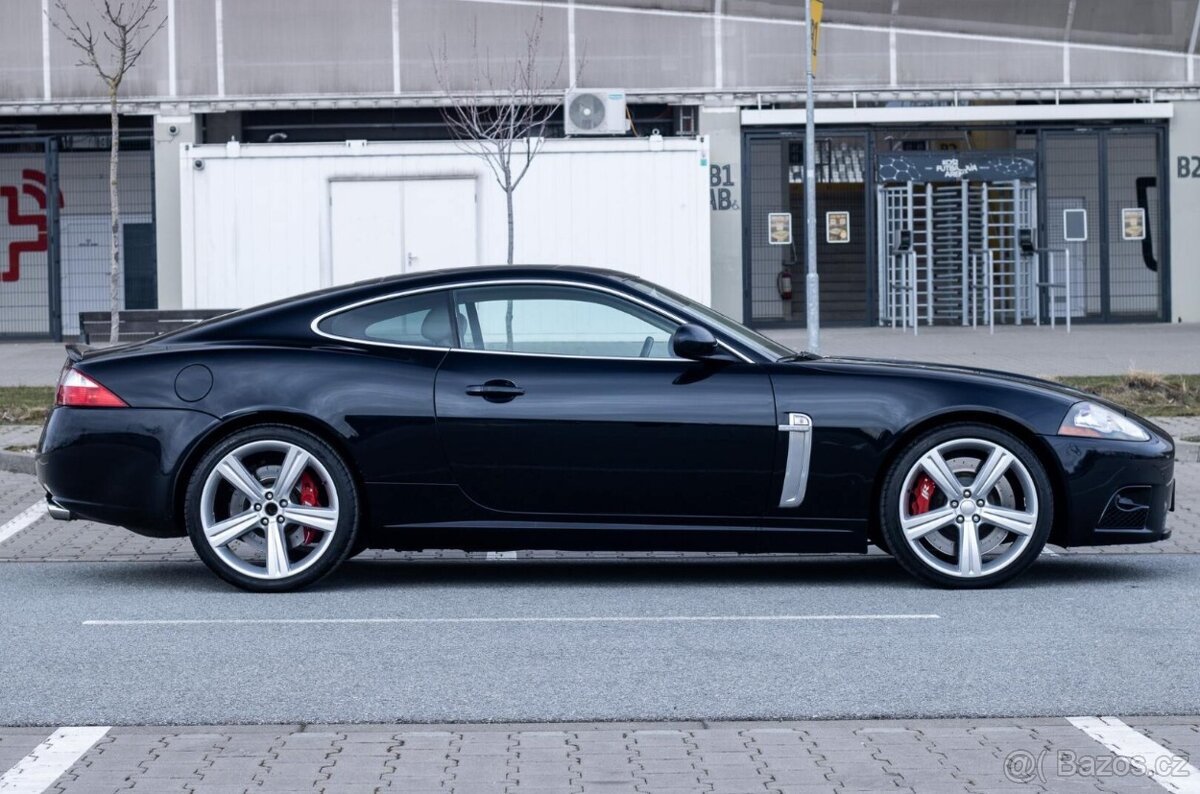 Jaguar XKR 4.2 Coupé 306kW A6, (2007) - 4