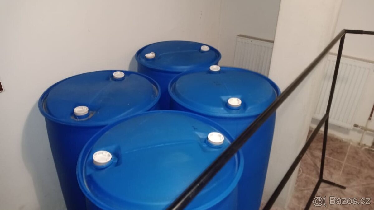 Plastové sudy 220l - 4