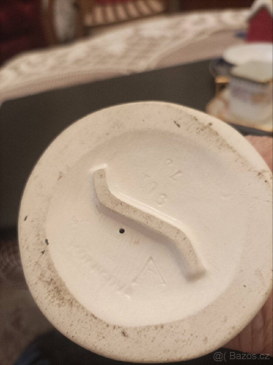 Prodám porcelánovou sošku. - 4