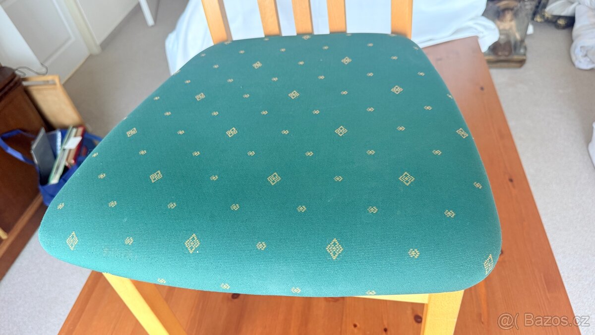 Stůl se židlemi Masív - 4