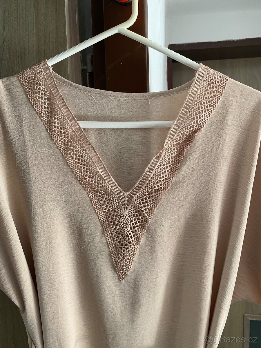 Béžové letní šaty - 4