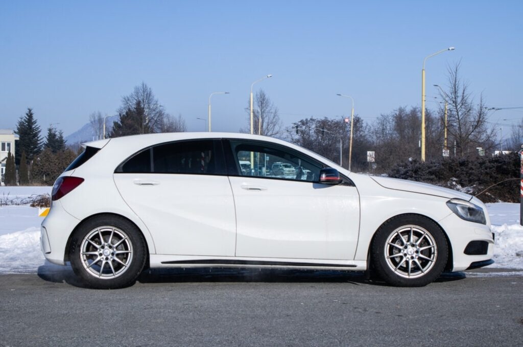 Mercedes-Benz A trieda 180 CDI BlueEFFICIENCY, 80kW (2012) - 4