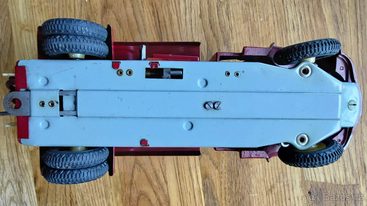 IGLA HASIČSKÉ AUTO - STAROŽITNÁ PLECHOVÁ HRAČKA - 4