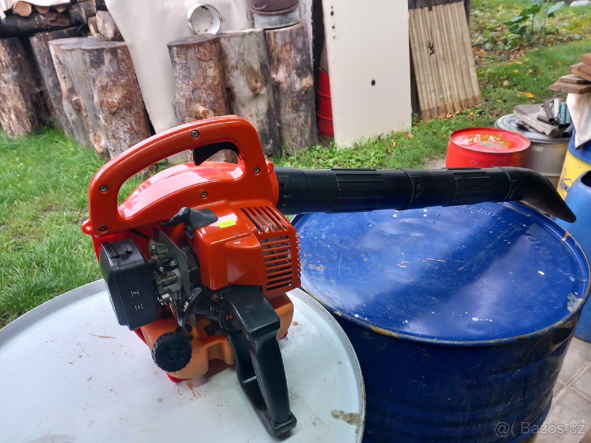 Fukar na listí a trávu HITACHI RB 85E. - 4