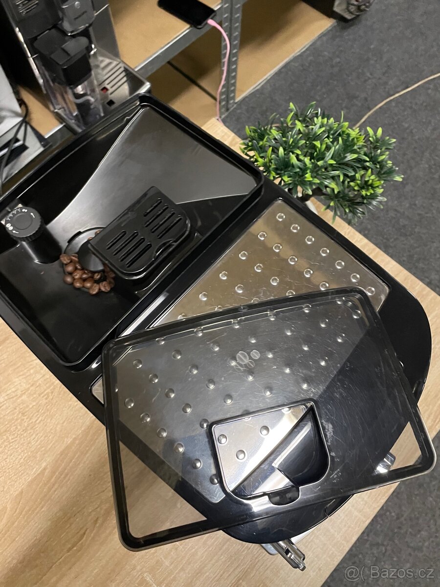 Kávovar De’Longhi Magnifica S - 4