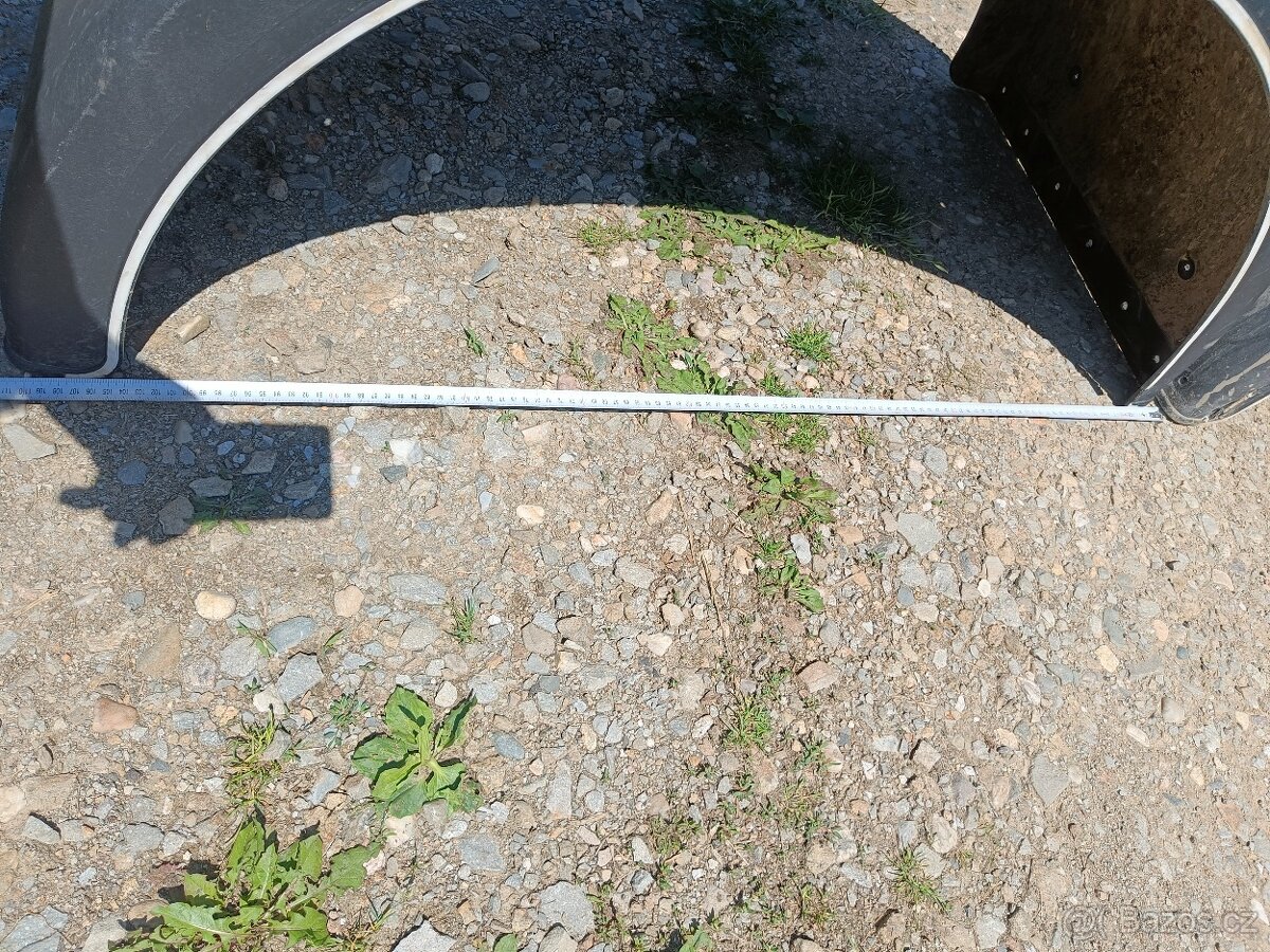 Blatníky zadní náprava - 4