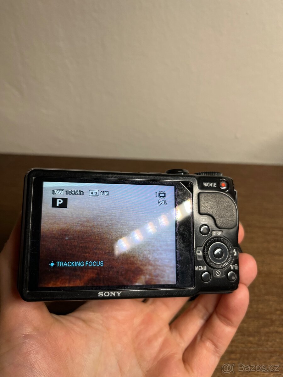 Soby cybershot DSC-HX9V - 4