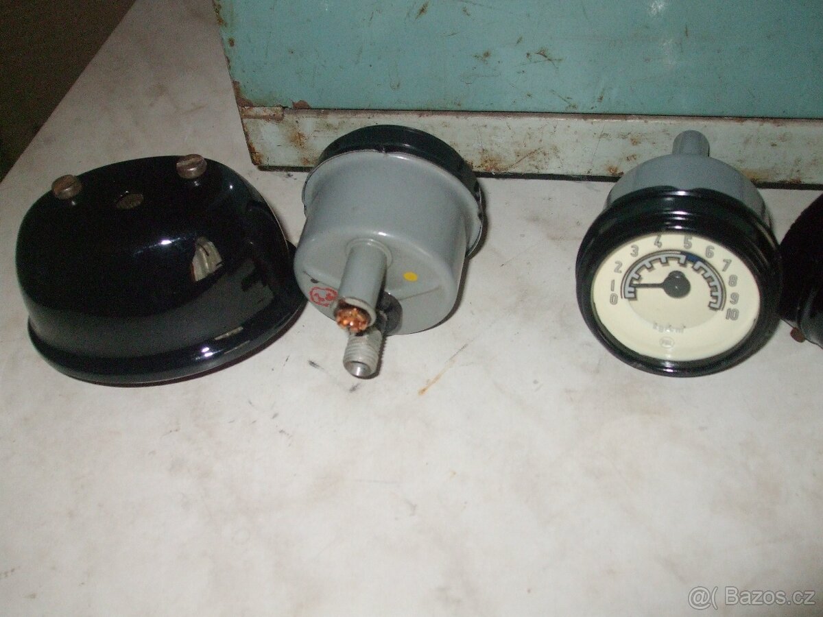teploměr,budíky - 4