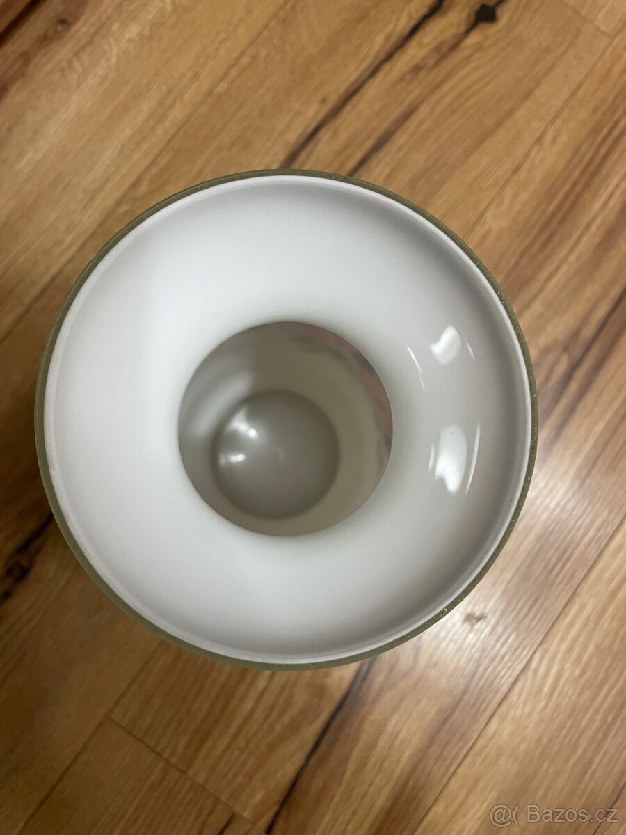 Ručně malovaná skleněná váza s pozlaceným okrajem - 4