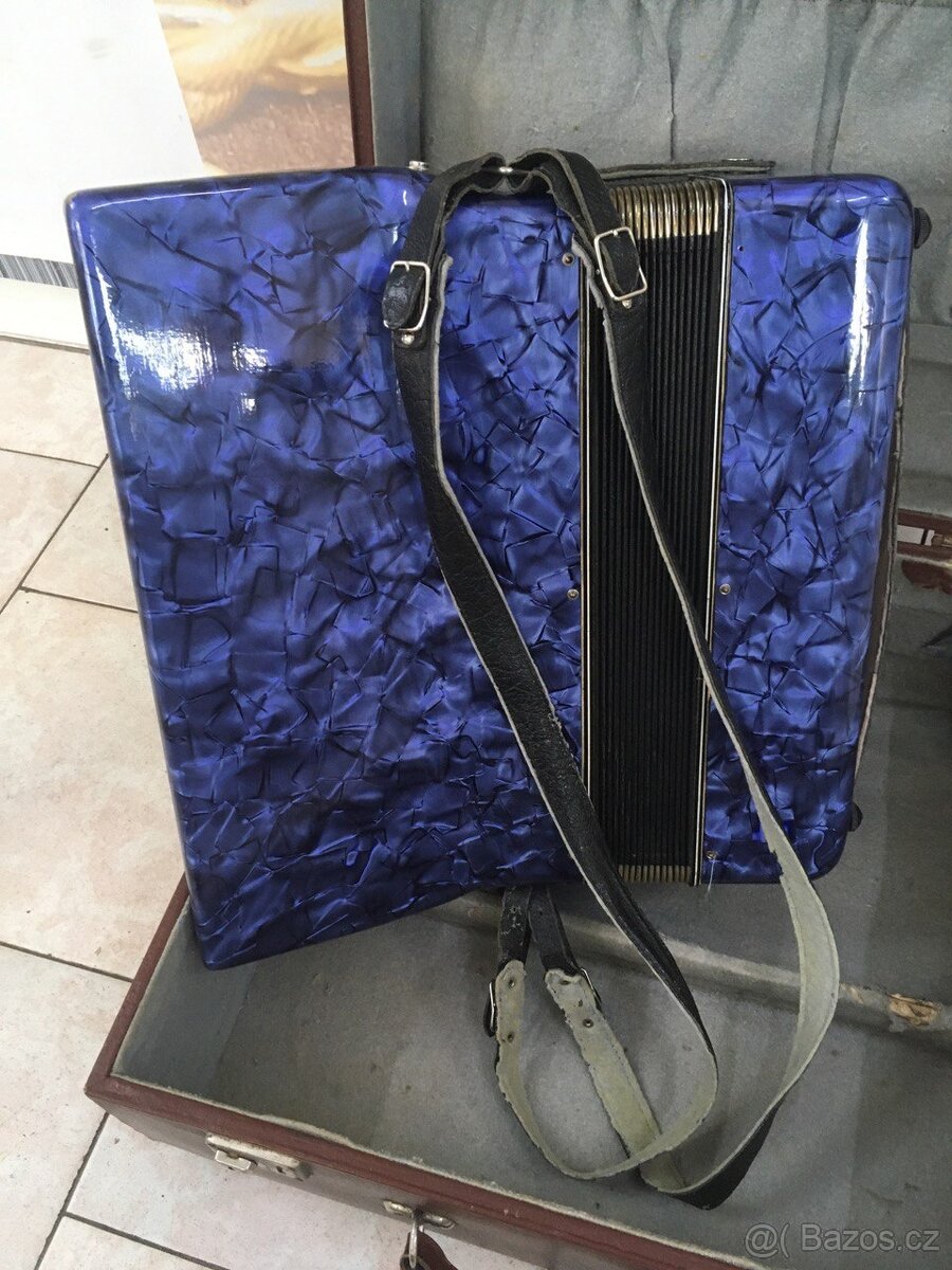 Akordeon Lignatone Accord III - 4