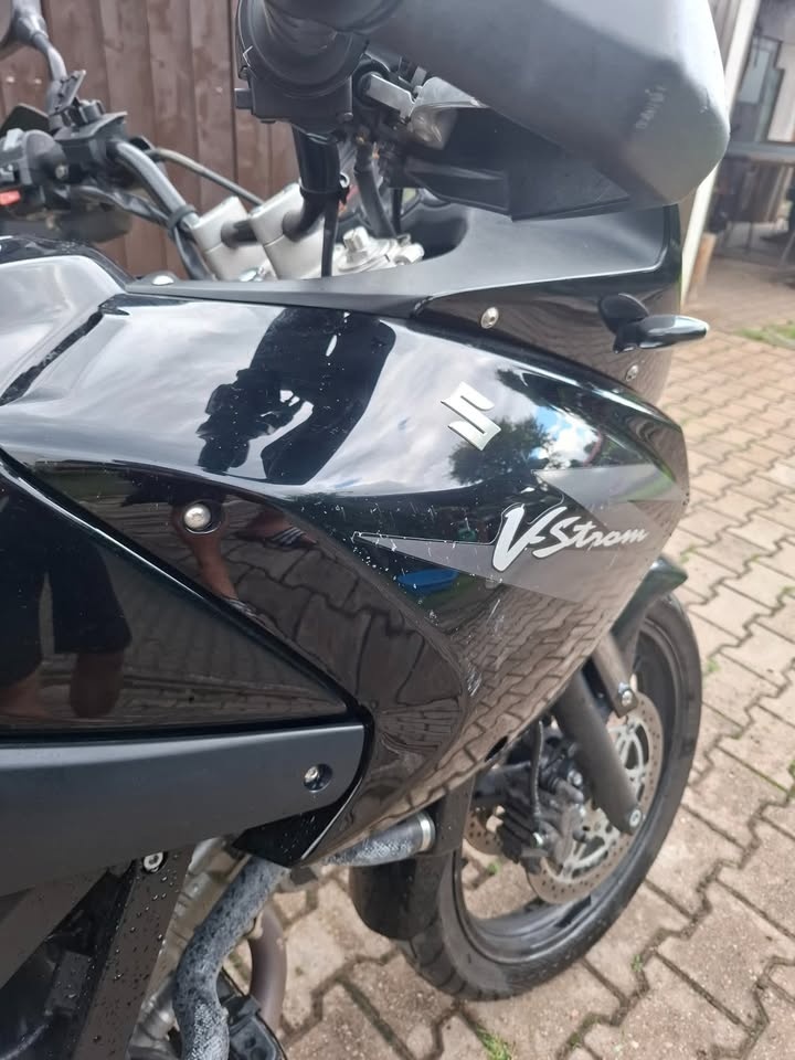 Suzuki VStrom dl650 - 4