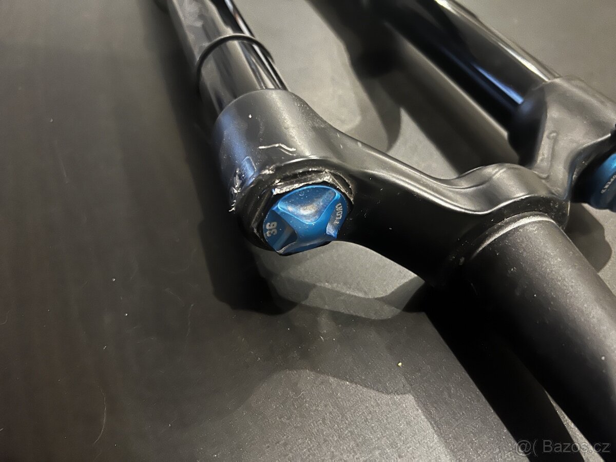 Fox 36 Performance Elite - 4