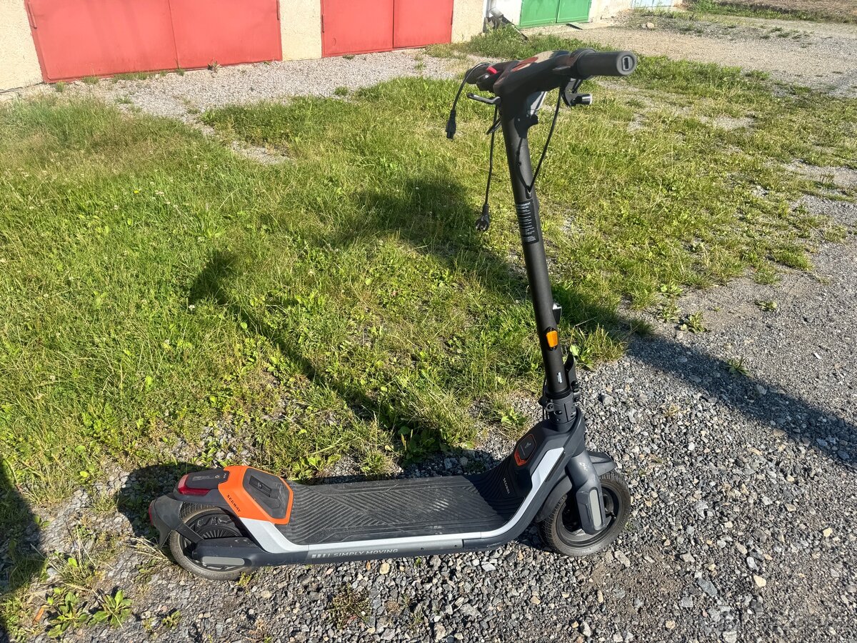 Koloběžka Segway KickScooter P65 - 4