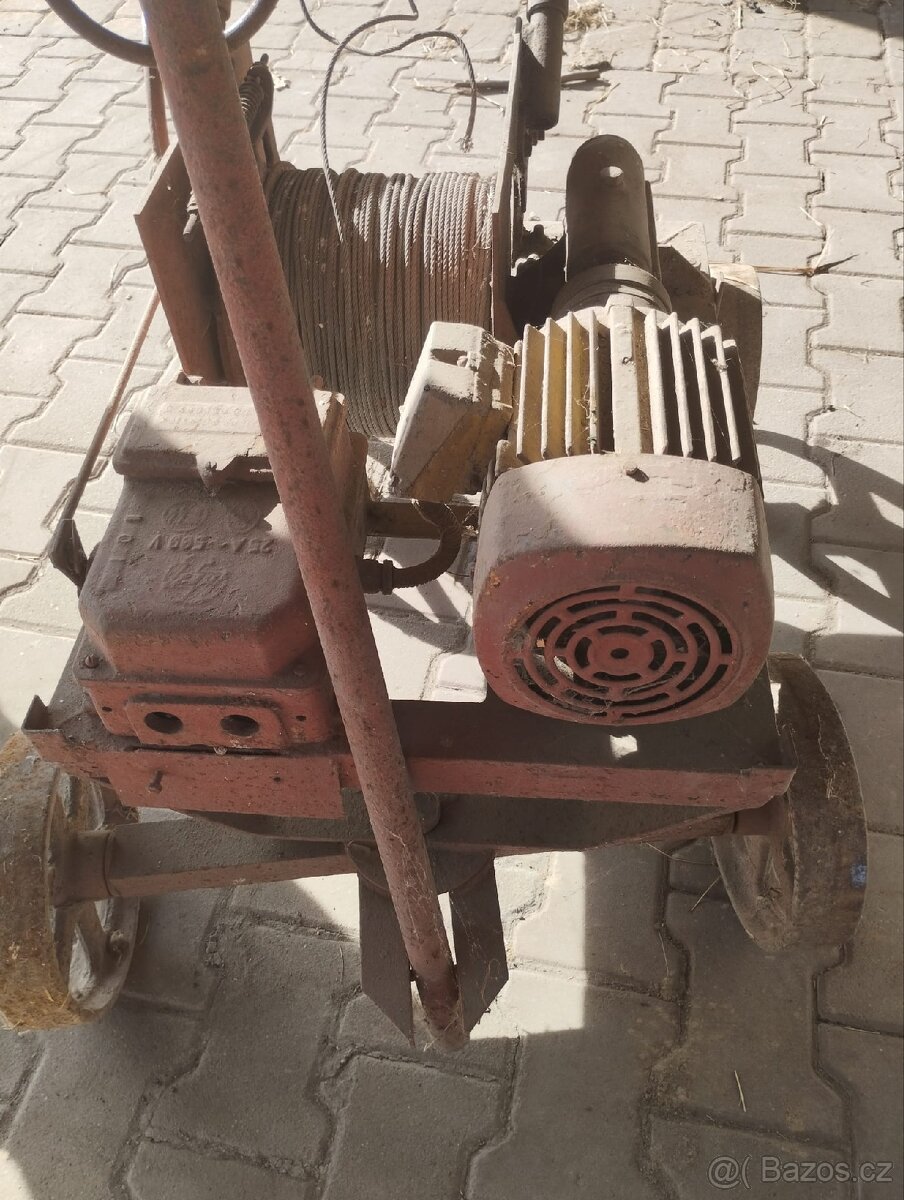 Stavební vrátek - 4