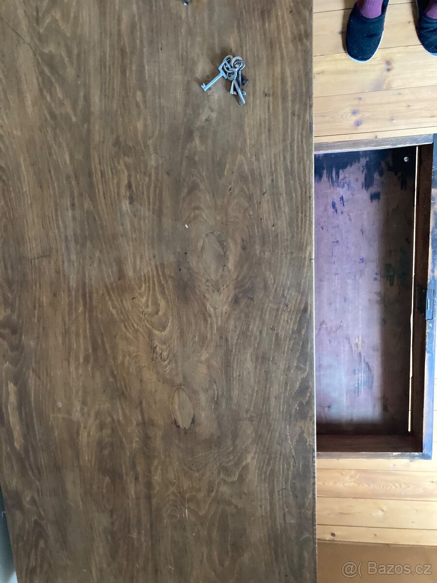 Starý psací stůl - 4