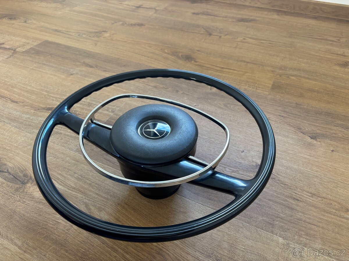 Volant Mercedes w114 - 4