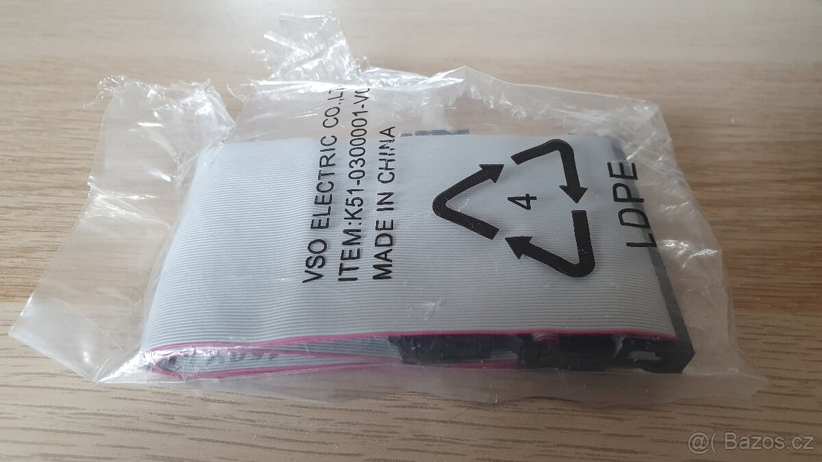 Různé drobné elektro a součástky k počítačům - 4