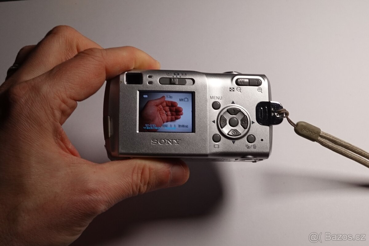 Sony DSC-S40 - 4