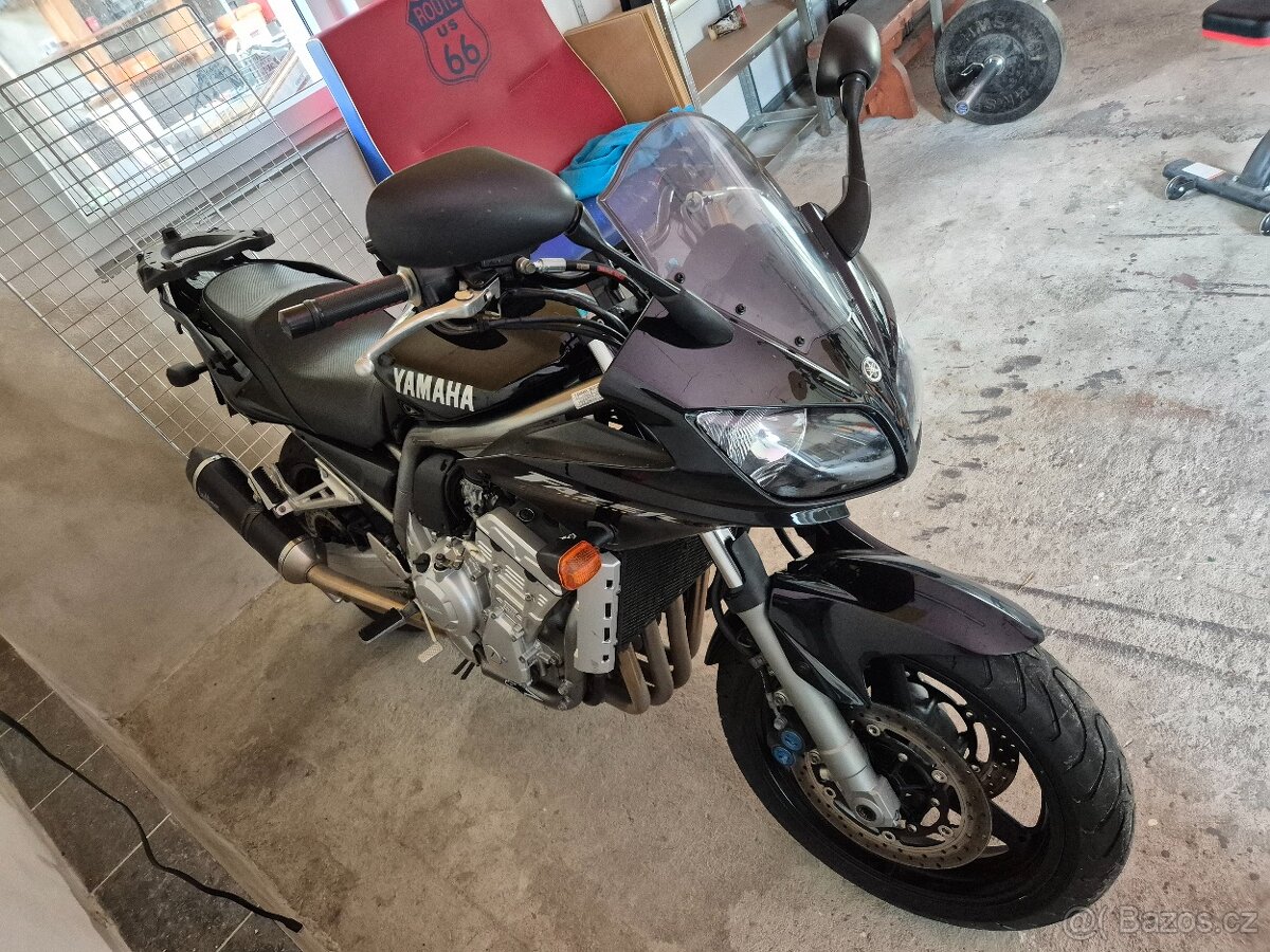 Yamaha Fazer 1000 - 4