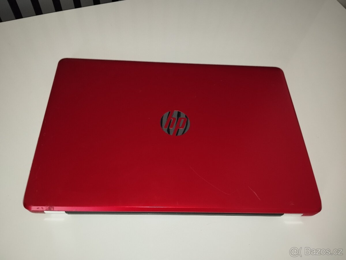 HP Pavilion 15 - 4