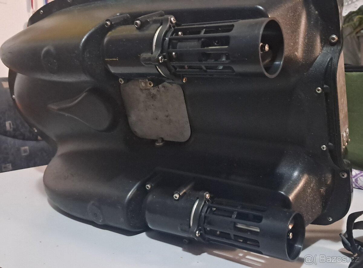 Zavážecí lodička plus sonar - 4