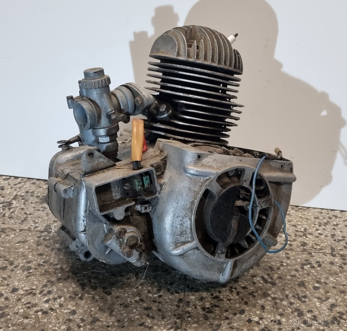 Manet S 100 - motor - 4