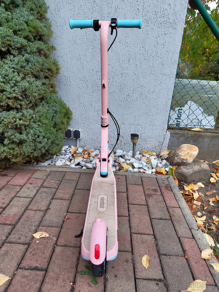 elektrokoloběžka Segway Ninebot eKickScooter Zing E8 -dětská - 4