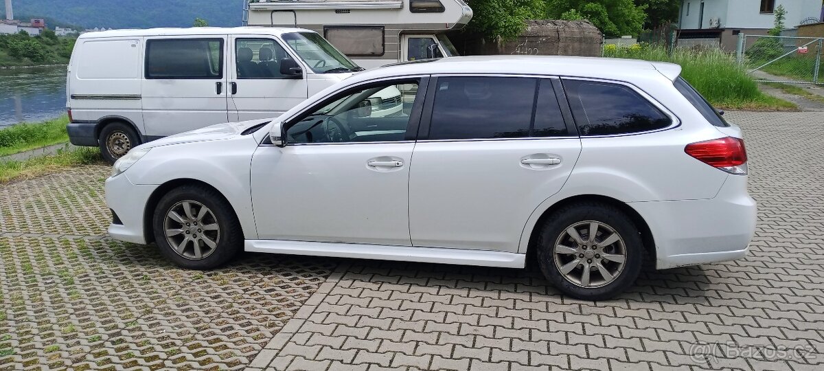 Subaru Legacy Outback-rv-2010 - 4