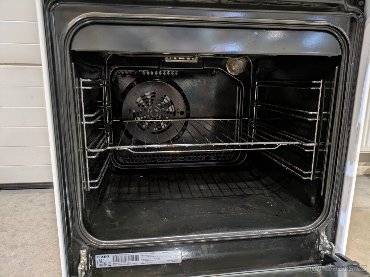 prodám kombinovaný sporák AEG - 4