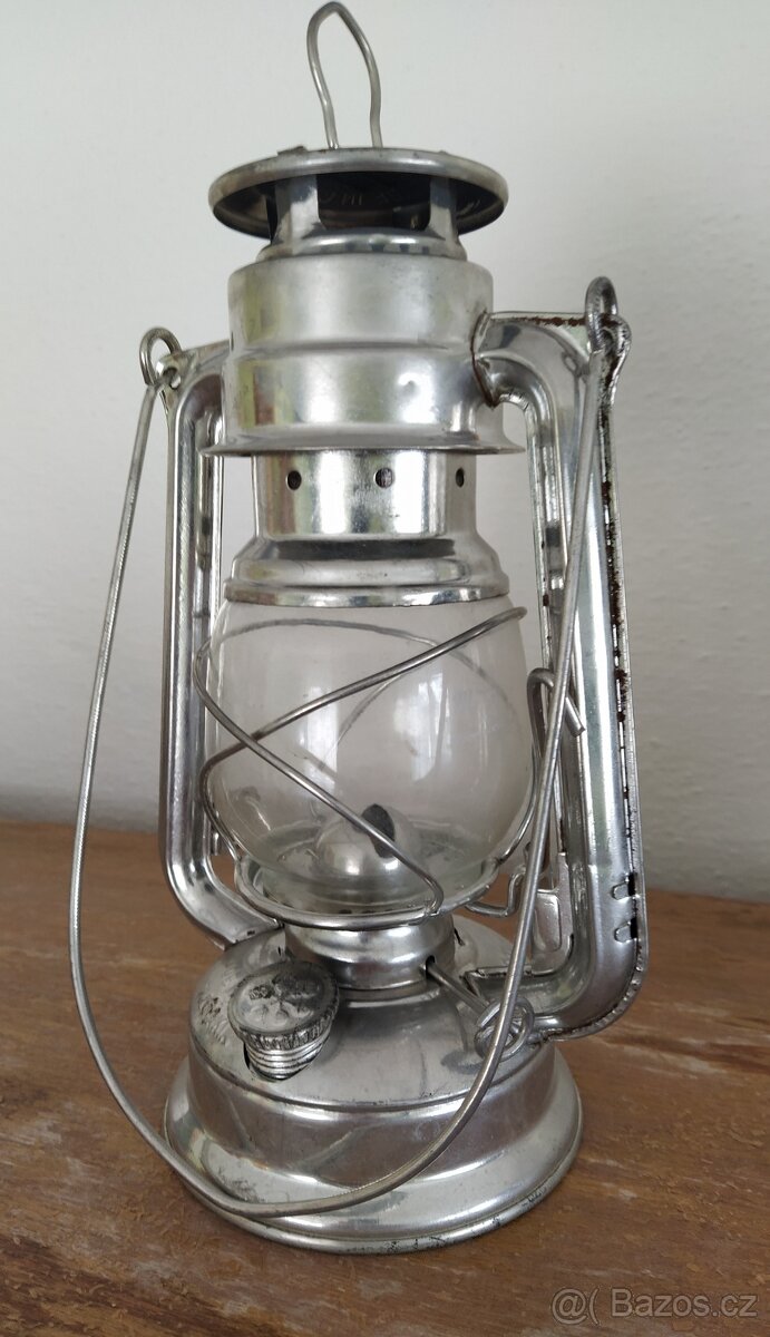 stare lucerny a svitilny - 4