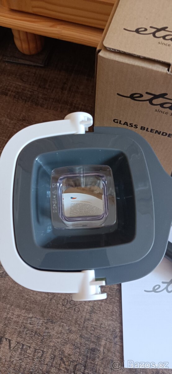 Mixér skleněný ETA - 4