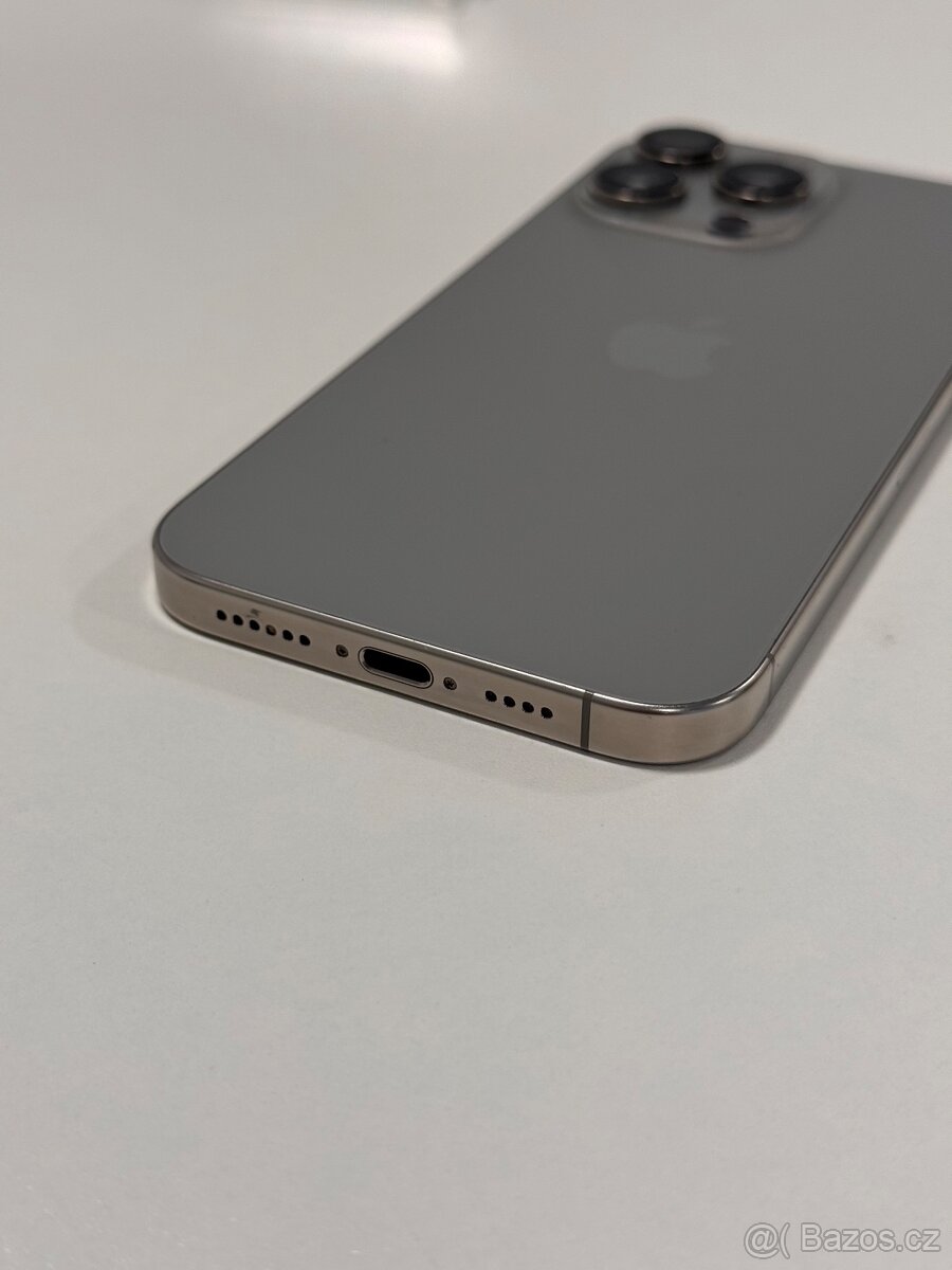 iPhone 16 Pro Max 256GB - 4