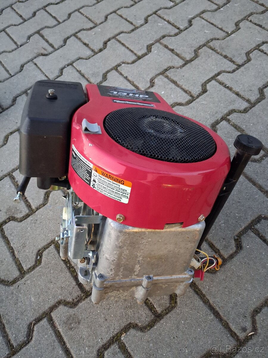 MOTOR DO ZAHRADNIHO TRAKTORU BRIGGS - 4