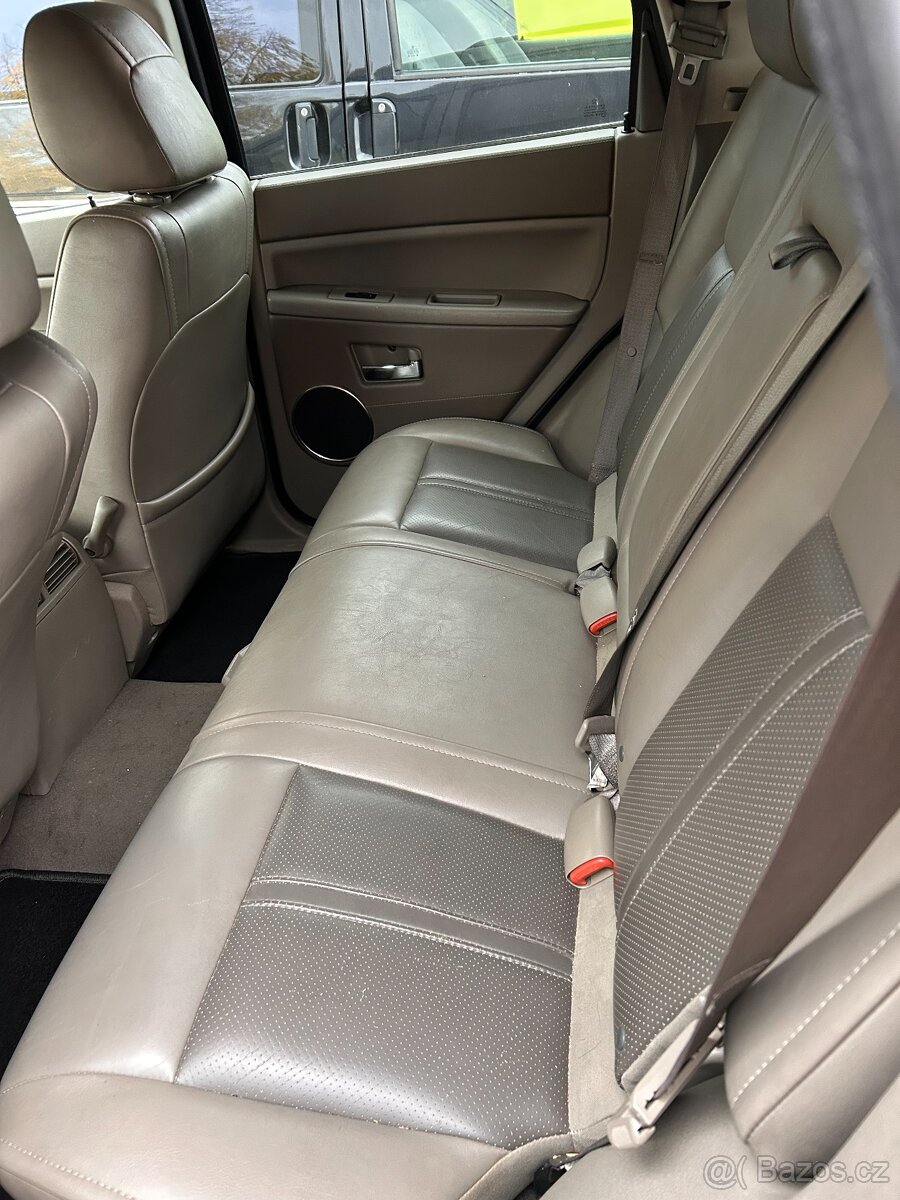 Jeep Grand Cherokee - 4