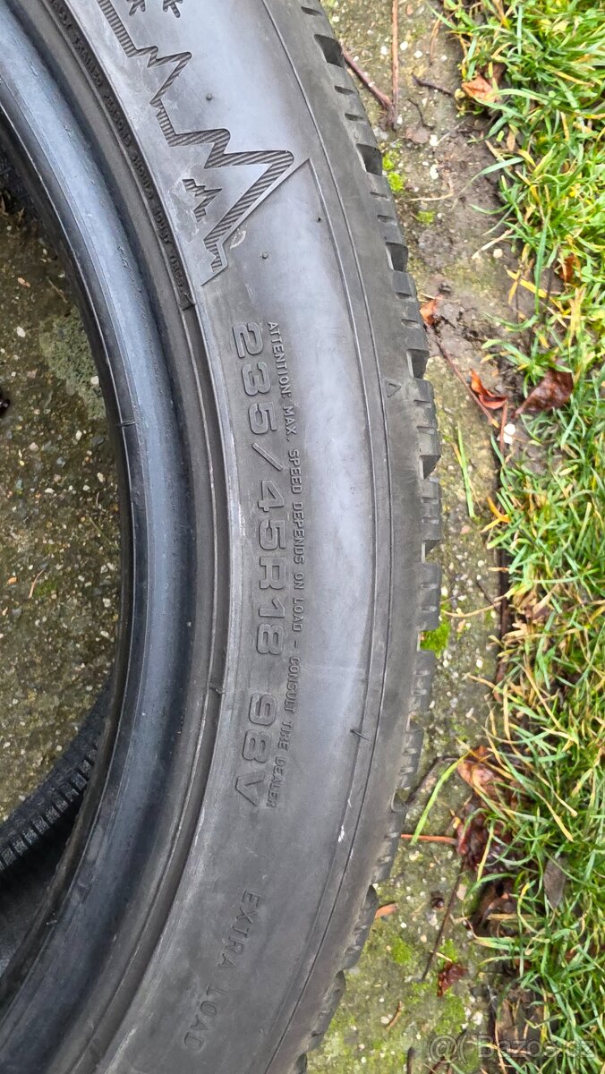 Dunlop Winter Sport 5 R18 - 4