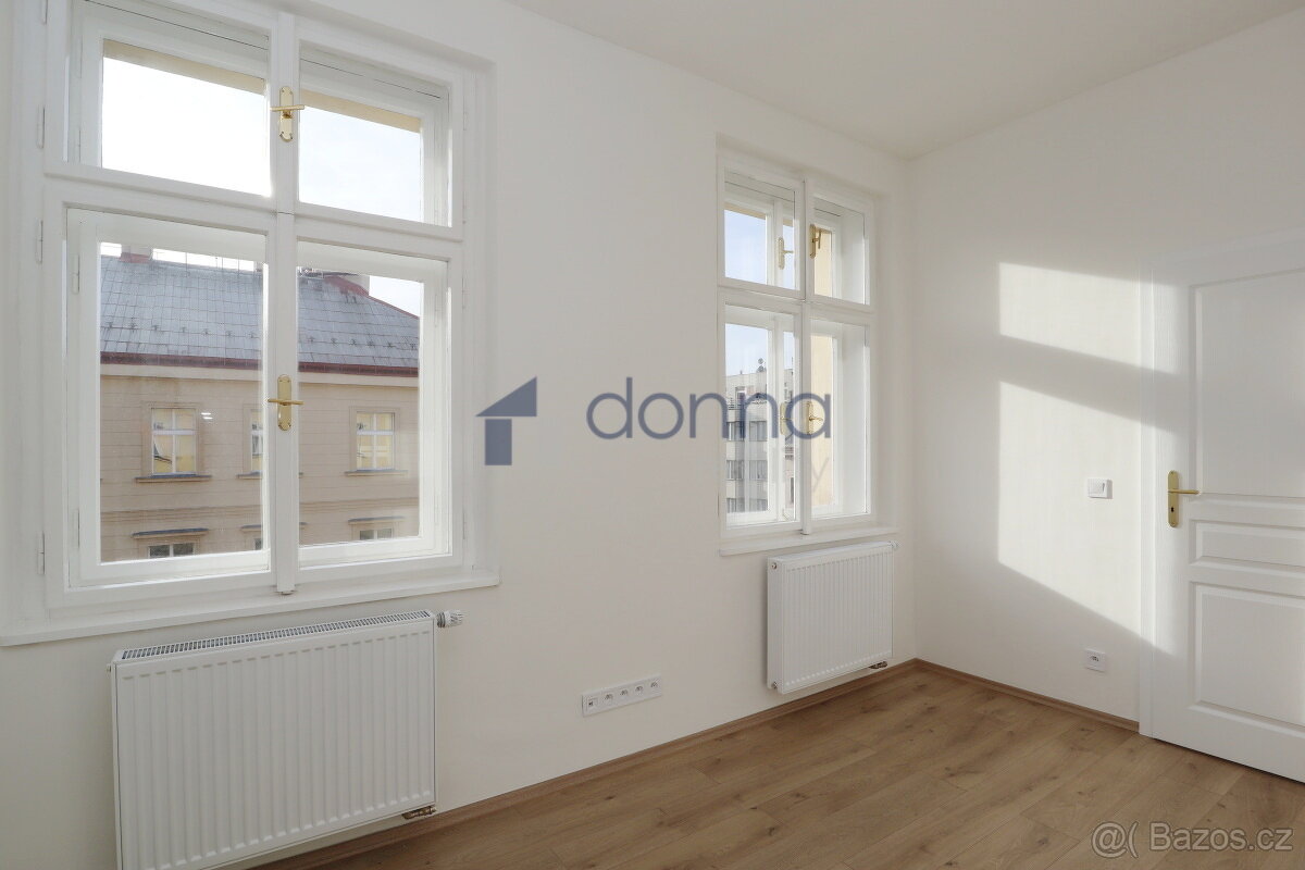 Pronájem bytu 3+kk, 67m2, 4. p., výtah, v ulici Rumunská, Pr - 4