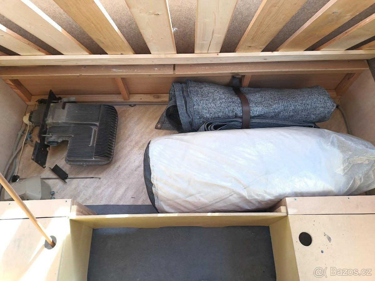 Prodám karavan Adria Unica A 360 DB - 4